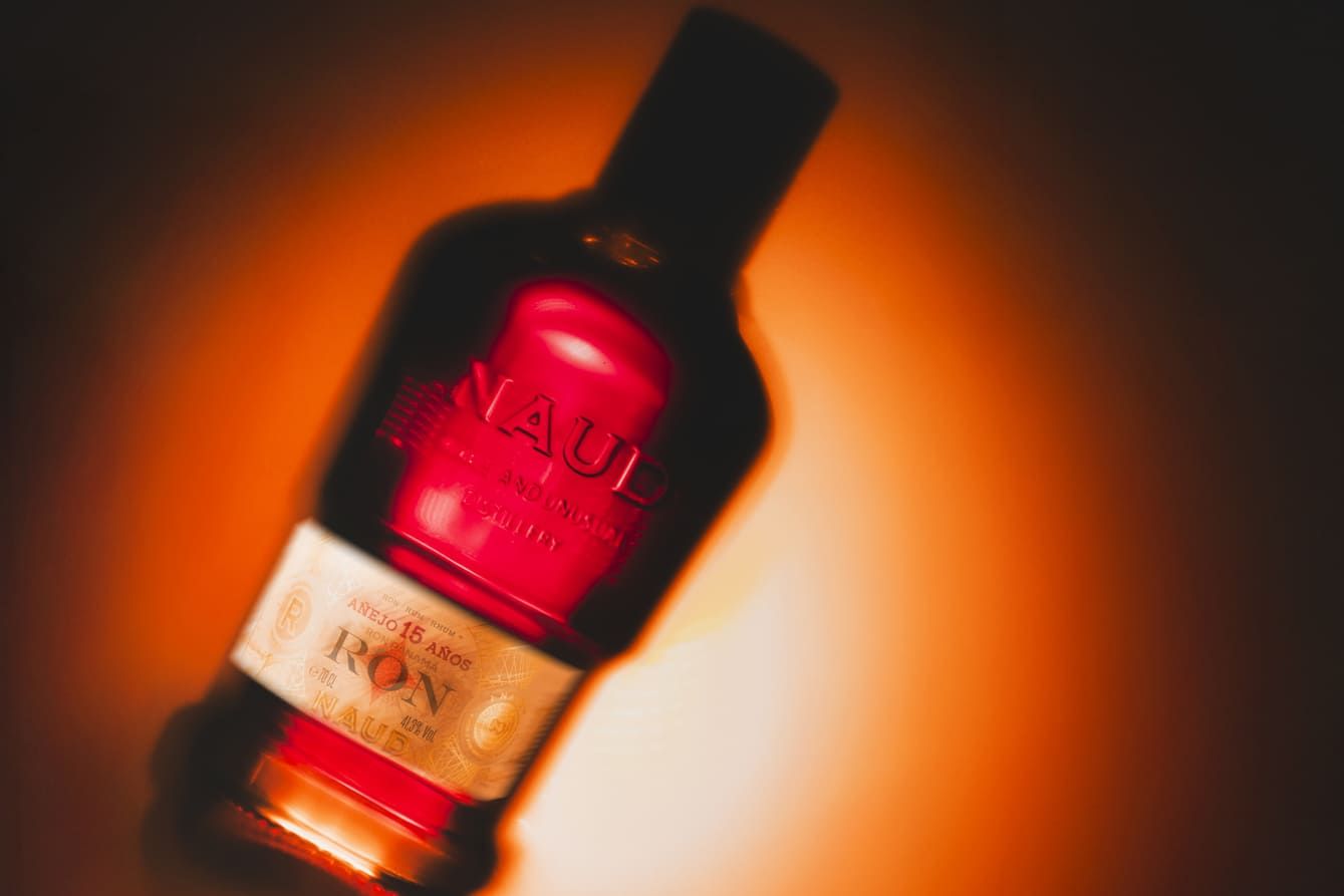 Ром Naud